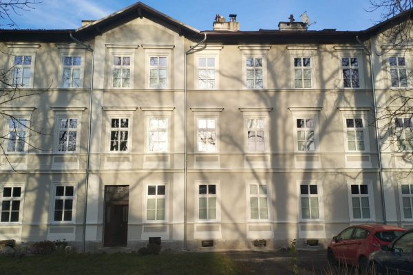 Aplikace CMB na budovu v Kladně